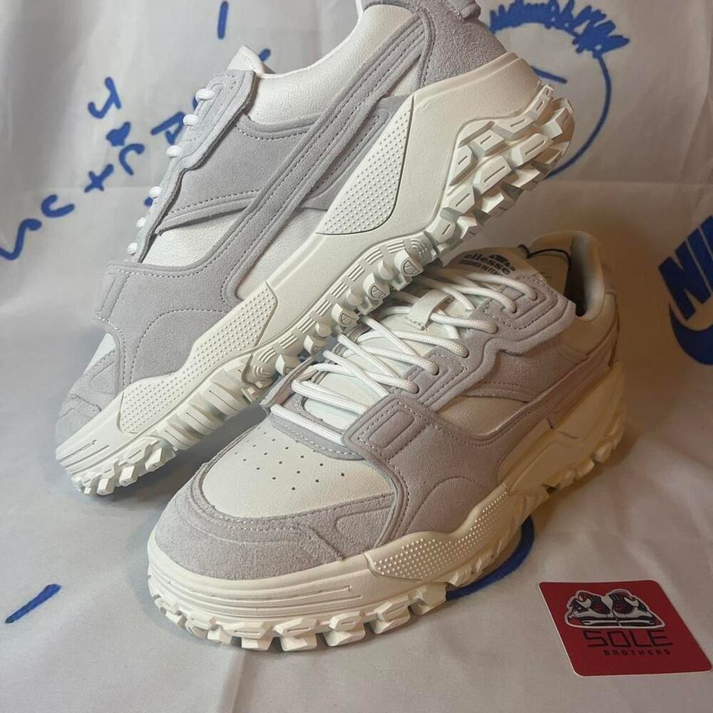 Ellesse lsr shoes white